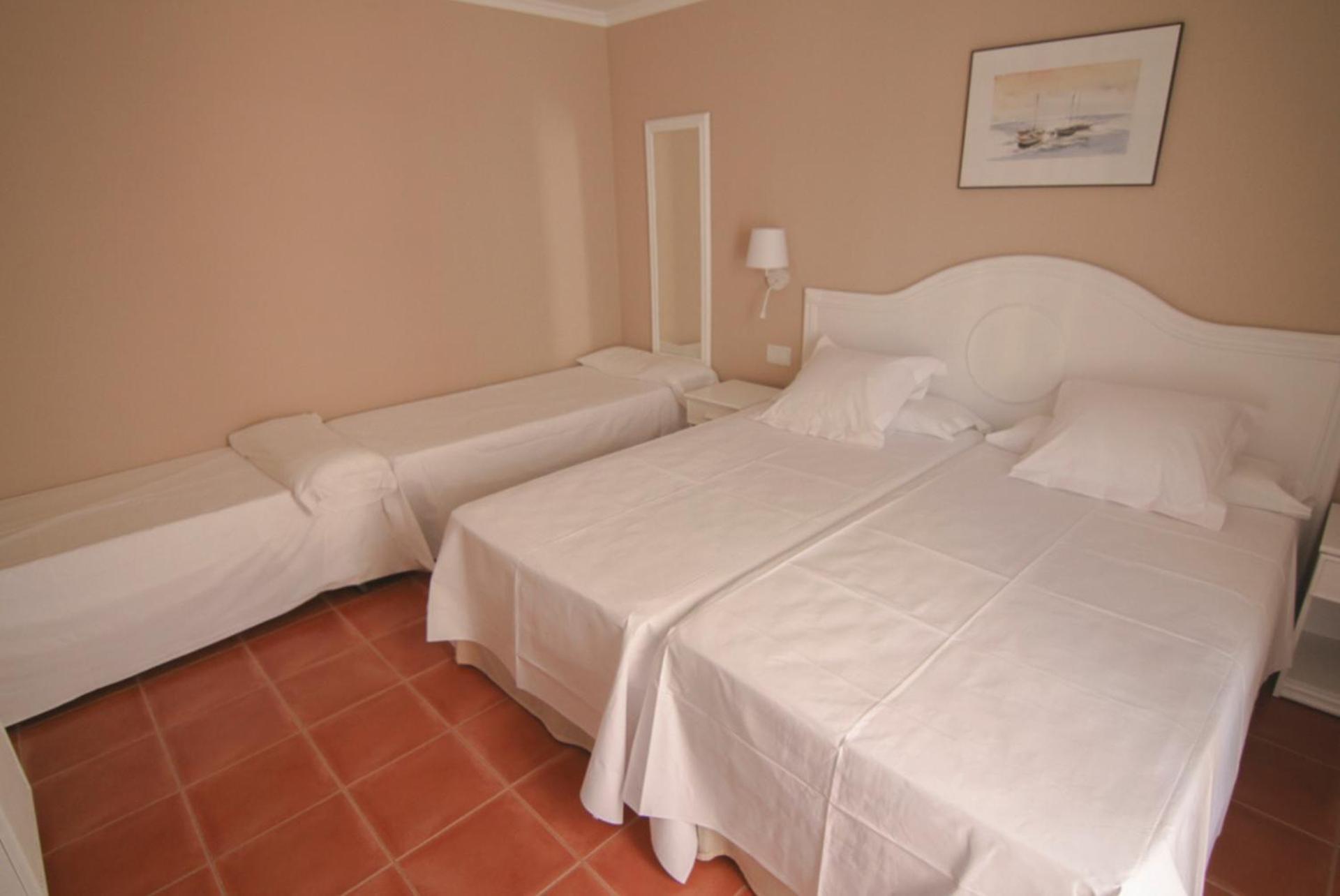 Chambre Familiale (2 Adultes et 2 Enfants)