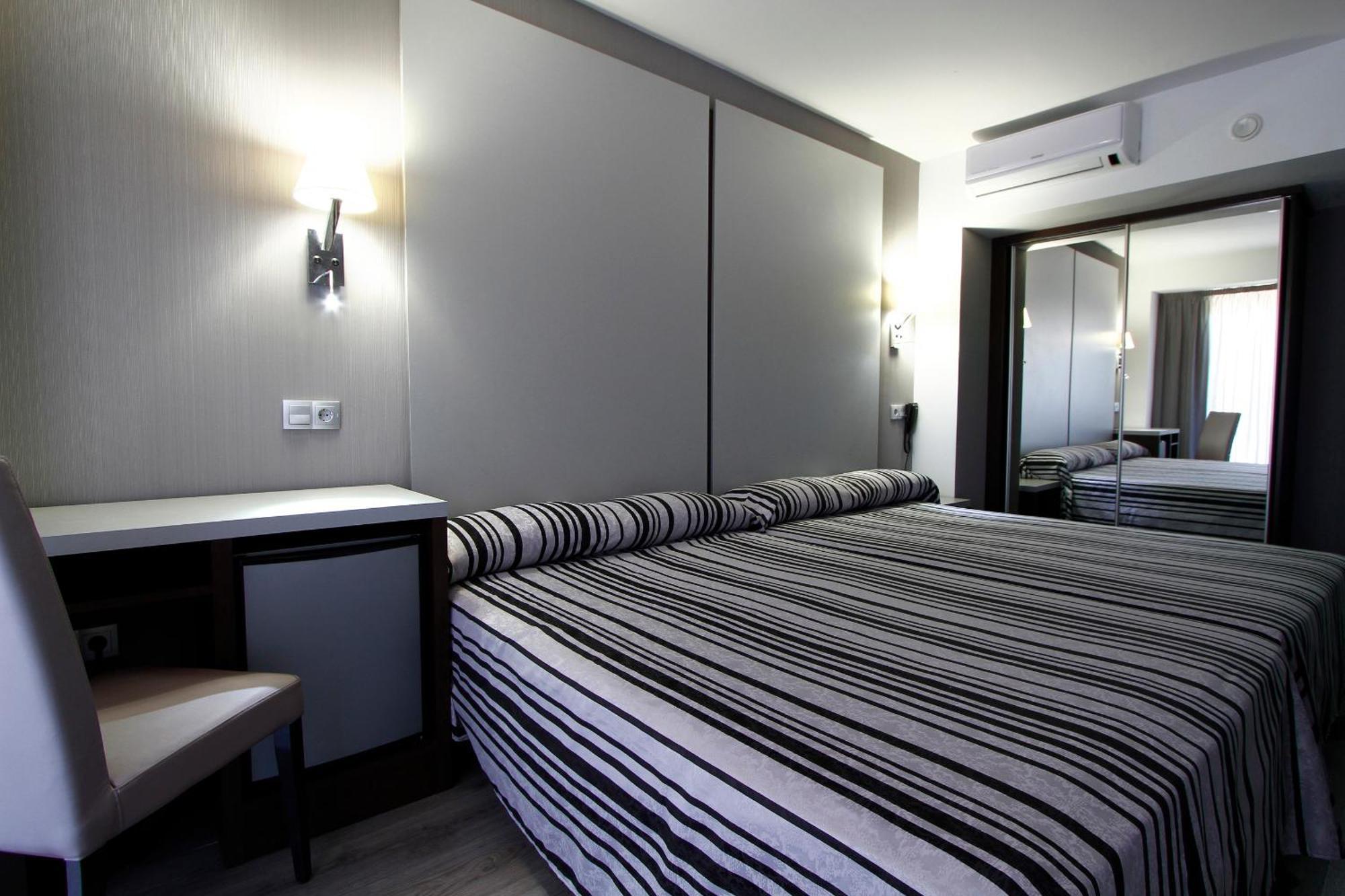 Habitación Triple (2 adultos + 1 niño)